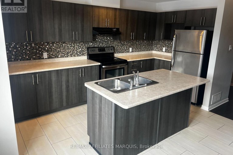 29152206/281-fir-lane/kemptville/north-grenville/ontario/K0G1J0_9