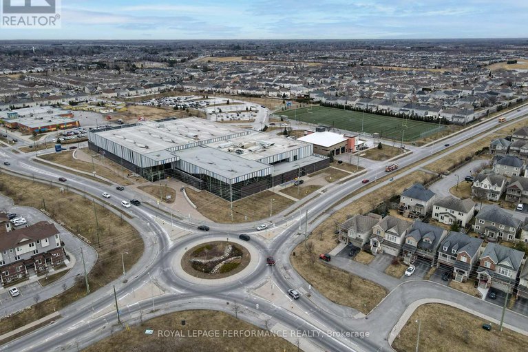 28379305/2782-grand-vista-circle/half-moon-bay/ottawa/ontario/K2J0W5_45