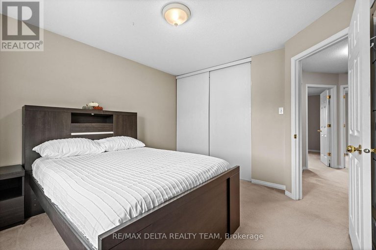 28543683/1591-winterport-way/fallingbrookpineridge/ottawa/ontario/K4A4C2_25