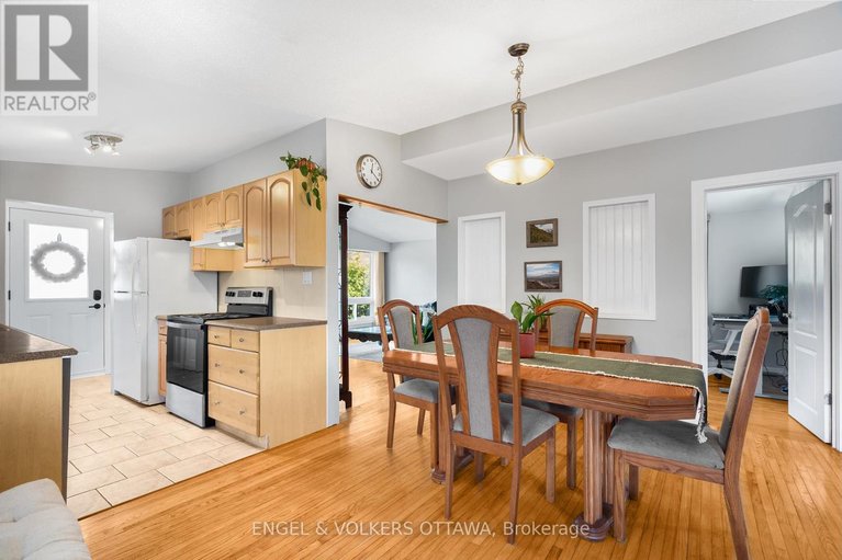 29680502/1004-pleasant-park-road/elmvale-acresurbandale/ottawa/ontario/K1G2A1_15