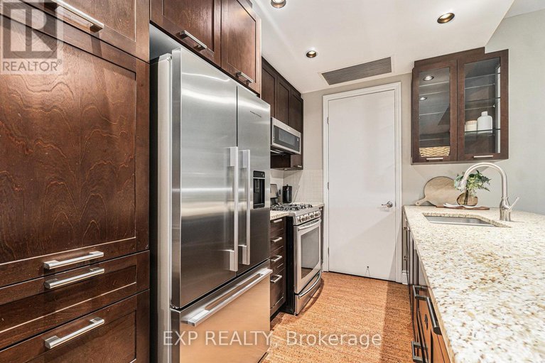 29299335/403-327-breezehill-avenue-s/west-centre-town/ottawa/ontario/K1Y1R6_17