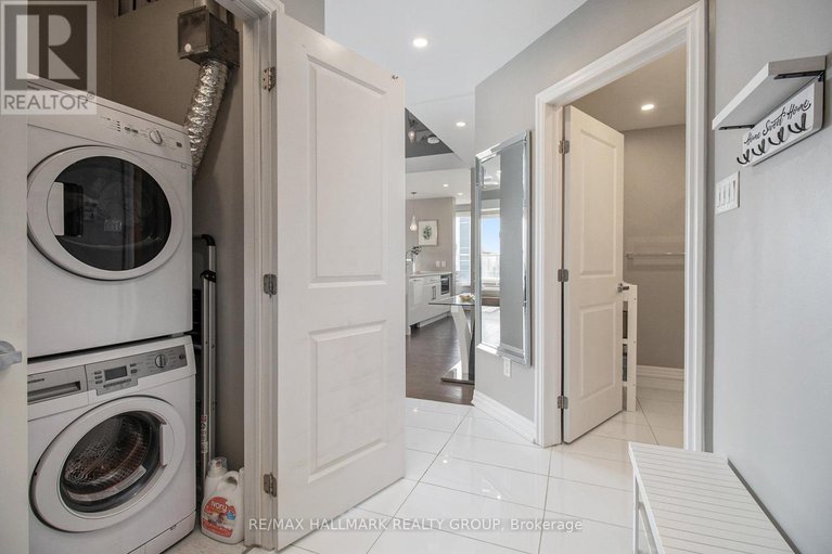 28223628/2706-195-besserer-street/sandy-hill/ottawa/ontario/K1N7J6_23