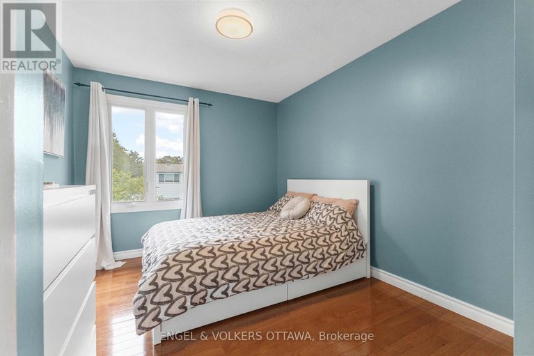 28648690/97-queensline-drive/bruce-farmgraham-parkqualicumbellands/ottawa/ontario/K2H7J6_23