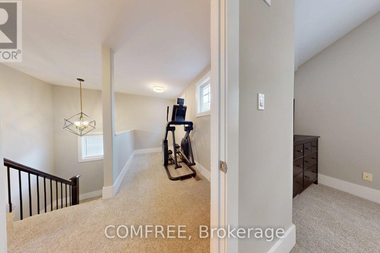 28737976/70-sirocco-crescent/stittsville-north/ottawa/ontario/K2S2C8_21
