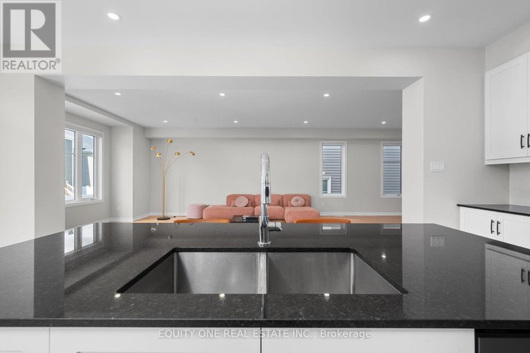 28801060/215-meynell-road/goulbourn-twp-from-franktown-rdsouth-to-rideau/ottawa/ontario/K0A2Z0_9