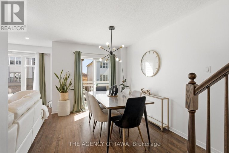 29656876/107-caithness-private/mer-bleuebradley-estatesanderson-park/ottawa/ontario/K1W0G4_17