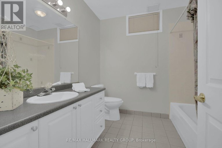 28324389/138-shaughnessy-crescent/kanata-lakesheritage-hills/ottawa/ontario/K2K2N3_46