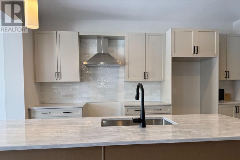 29330724/210-ginebik-way/blossom-parkkemp-parkfindlay-creek/ottawa/ontario/K1X0H4_10