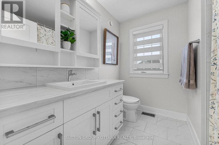 29478632/571-egret-way/half-moon-bay/ottawa/ontario/K2J0E3_32