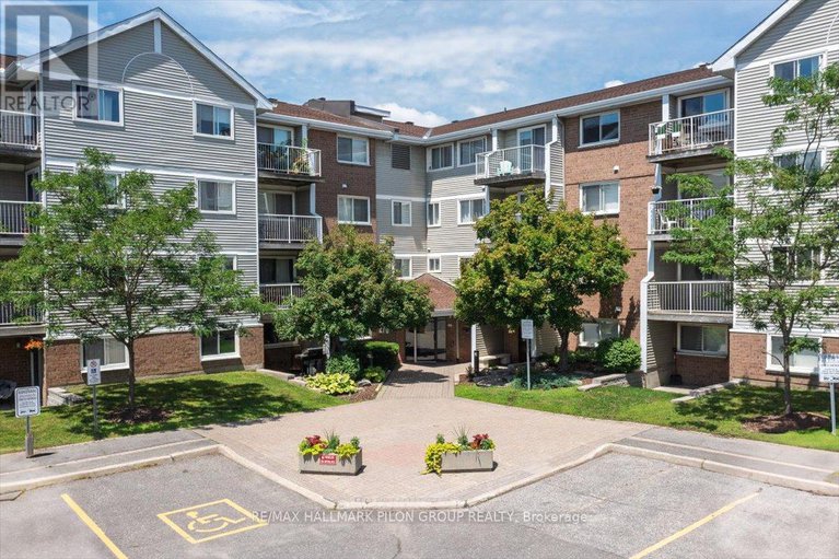 28592354/411-270-brittany-drive/viscount-alexander-park/ottawa/ontario/K1K4M3_1