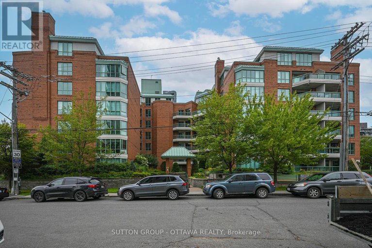 28896675/202-550-cambridge-street-s/west-centre-town/ottawa/ontario/K1S5N3_1