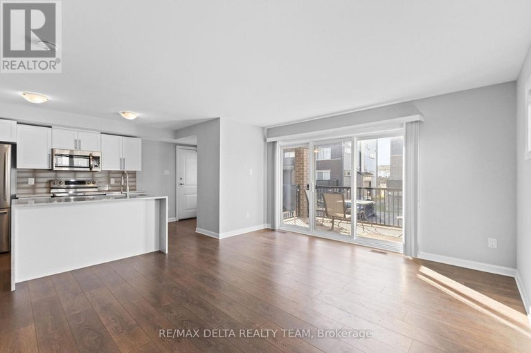 29442240/a-706-amberwing-private/avalon-west/ottawa/ontario/K4A5H5_22