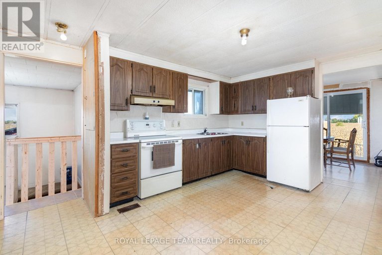 29246575/12121-liscumb-road/north-dundas-winchester-twp/north-dundas/ontario/K0C2K0_13