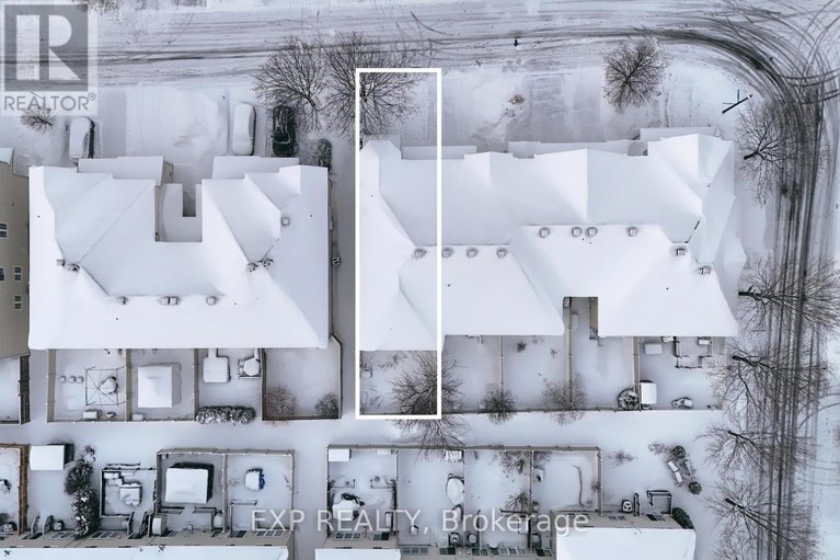 29437621/30-fieldberry-private/stonebridge/ottawa/ontario/K2J5E8_34