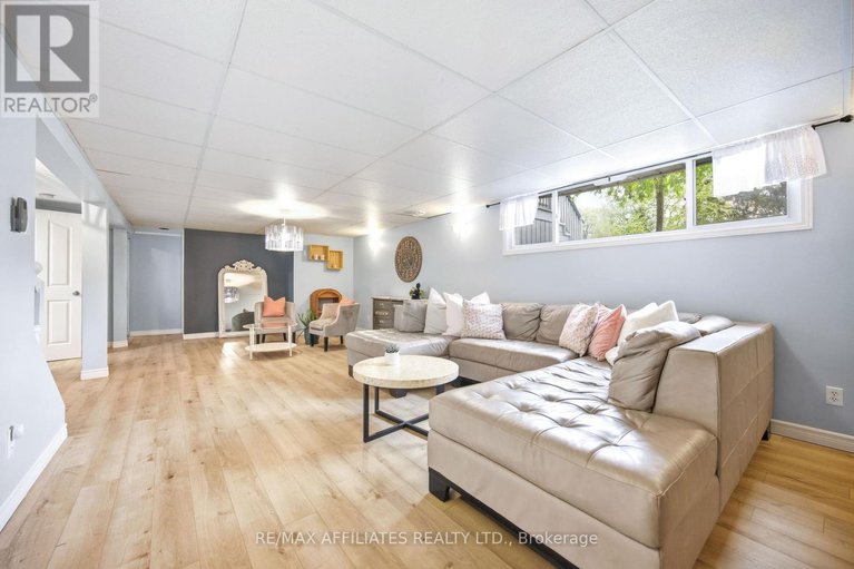 28977230/121-stamford-drive/drummond-n-elmsley-drummond-twp/drummondnorth-elmsley/ontario/K7H3C1_20