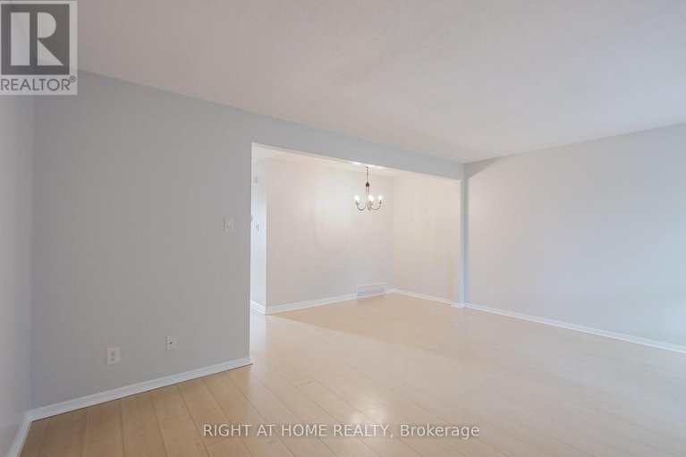 28713274/102-23-mcclintock-way/katimavik/ottawa/ontario/K2L2A3_12