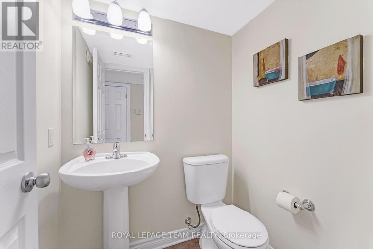 28851361/8-575-stonefield-private/barrhaven-east/ottawa/ontario/K2G4R5_13