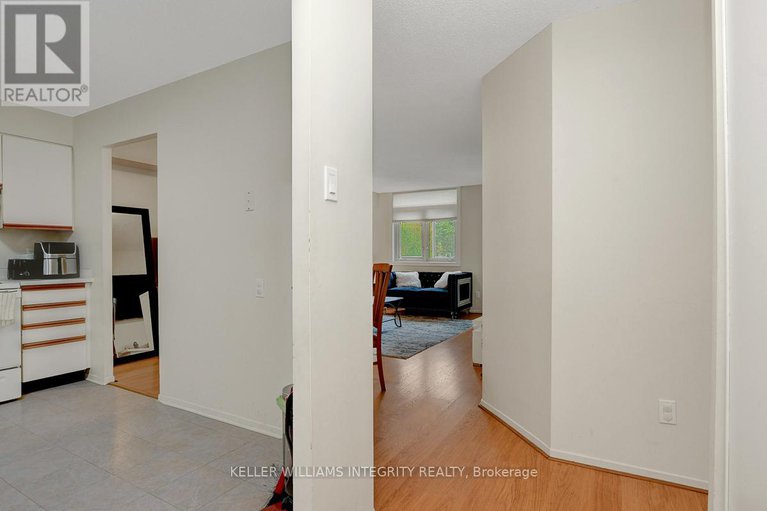 28364713/212-1025-grenon-avenue/fairfield-heights/ottawa/ontario/K2B8S5_5