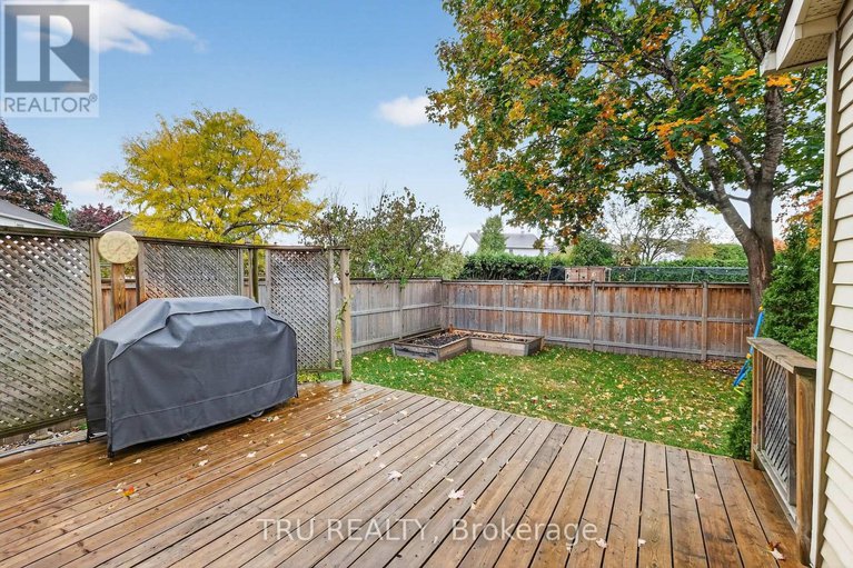 29025912/1518-kamouraska-circle/chateauneuf/ottawa/ontario/K1C3J3_38