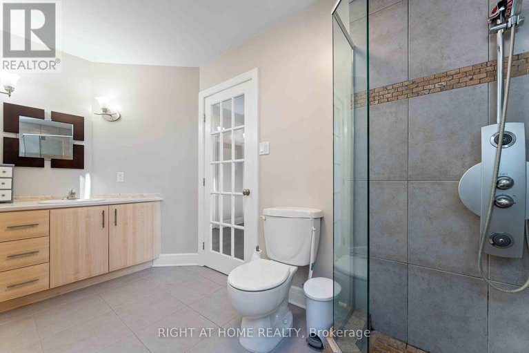 29397114/110-little-london-private/lower-town/ottawa/ontario/K1N0A5_24