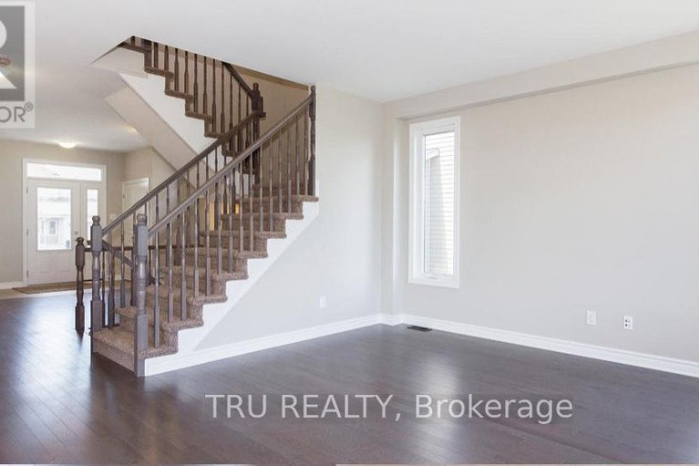 29121972/931-cologne-street/embrun/russell/ontario/K0A1W0_8