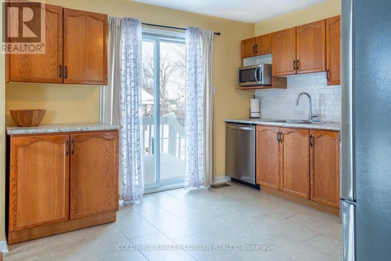 29374561/28-landrigan-street/arnprior/arnprior/ontario/K7S2S6_9