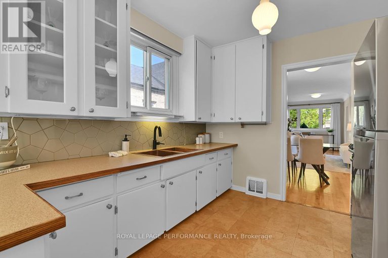 28600096/42-belgrave-road/ottawa-east/ottawa/ontario/K1S0M1_11