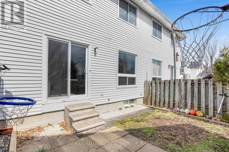 28216867/1985-woods-street/town-of-rockland/clarence-rockland/ontario/K4K1H7_28