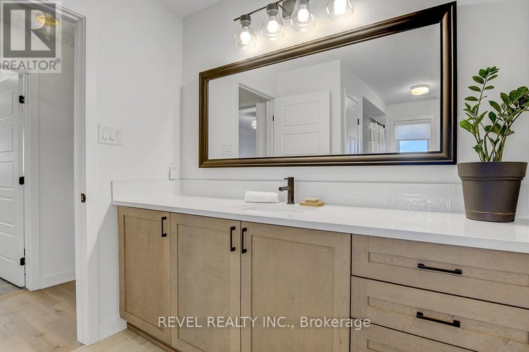 29600704/1022-showman-street/richmond/ottawa/ontario/K0A2Z0_39