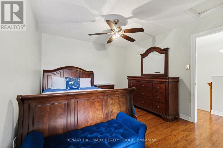 29628515/2516-nutgrove-avenue/half-moon-bay/ottawa/ontario/K2J0X3_31