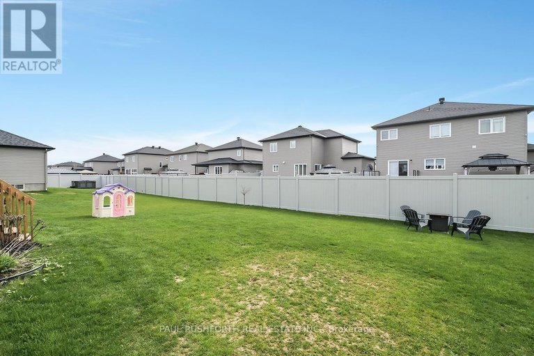 29685315/624-geneva-crescent/embrun/russell/ontario/K0A1W0_34