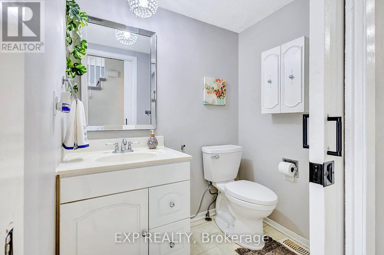 28498243/64-68-ramsgate-private/mooneys-bayriverside-park/ottawa/ontario/K1V8M4_9