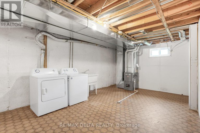 28617212/68-boyd-street/vankleek-hill/champlain/ontario/K0B1R0_18