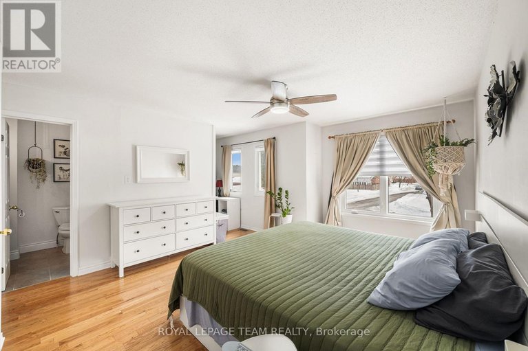 29427970/211-longshire-circle/longfields/ottawa/ontario/K2J4K8_19