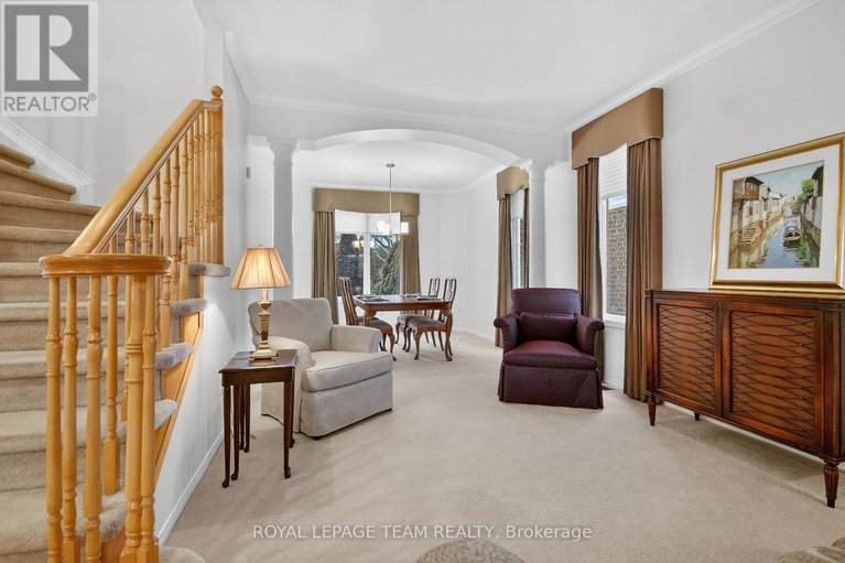 29471661/3113-apple-hill-drive-s/upper-hunt-club/ottawa/ontario/K1T3Z2_7