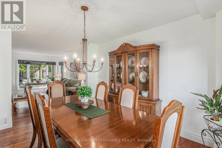 28727243/887-bideford-street/fallingbrookridgemount/ottawa/ontario/K4A2C4_8
