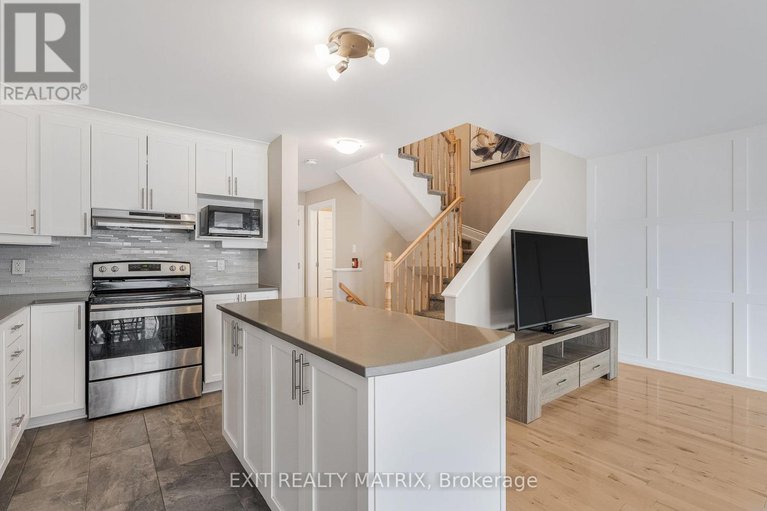 28611581/43-johanne-street/town-of-rockland/clarence-rockland/ontario/K4K0M3_9