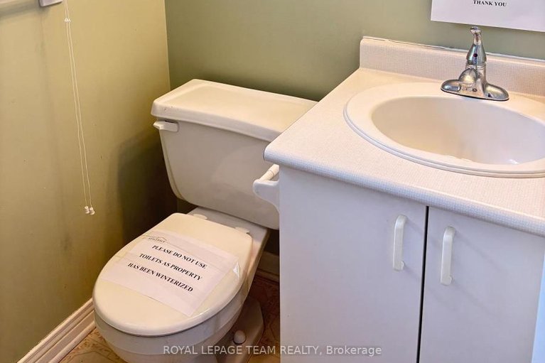 29478854/1501-launay-avenue/fallingbrookpineridge/ottawa/ontario/K4A3S1_13