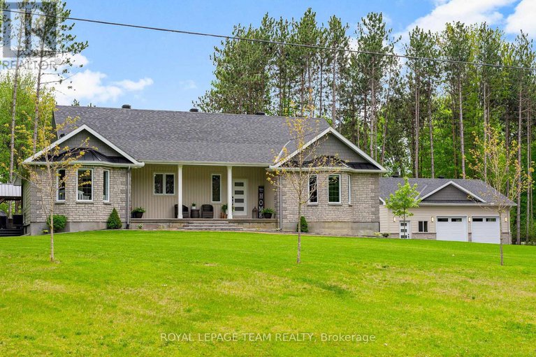 28475970/108-royal-troon-lane/dunrobin-shores/ottawa/ontario/K0A1T0_1