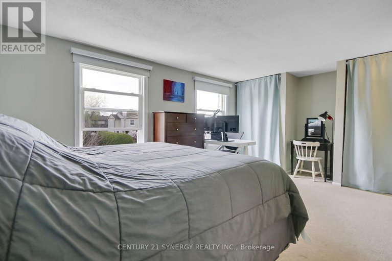 28283837/19-seabrooke-drive/glencairnhazeldean/ottawa/ontario/K2L2H8_24