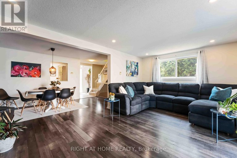 28737074/1-berkshire-way/pheasant-run/ottawa/ontario/K2J2B1_10