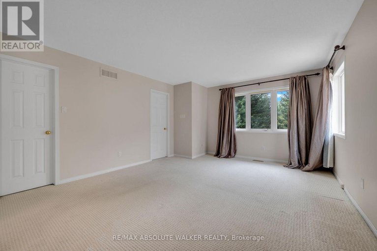 28707835/124-forestcrest-street/chapel-hill/ottawa/ontario/K1C7R3_23