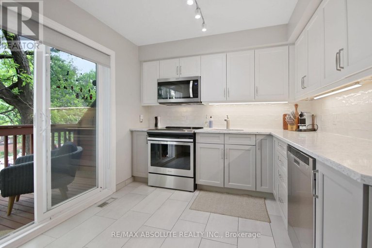 28636841/252-bruyere-street/lower-town/ottawa/ontario/K1N5E6_23