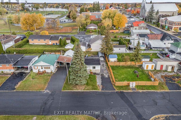 29015888/17-victoria-street-w/alexandria/north-glengarry/ontario/K0C1A0_27