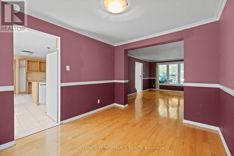 28857396/198-park-grove-drive/queenswood-heights-south/ottawa/ontario/K1E2T1_8