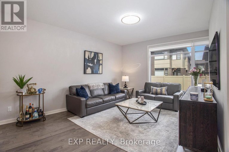 29526070/1022-lunar-glow-crescent/riverside-southgloucester-glen/ottawa/ontario/K4M0J9_6