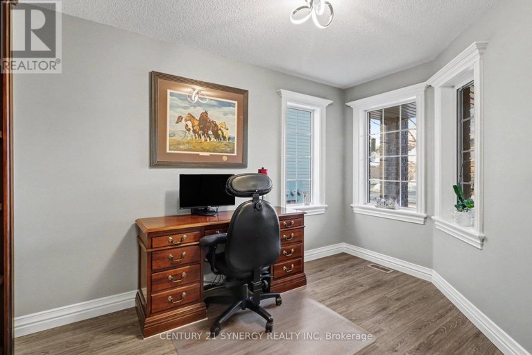 29467207/129-ludlowe-street/fallingbrookgardenway-south/ottawa/ontario/K4A5C2_12