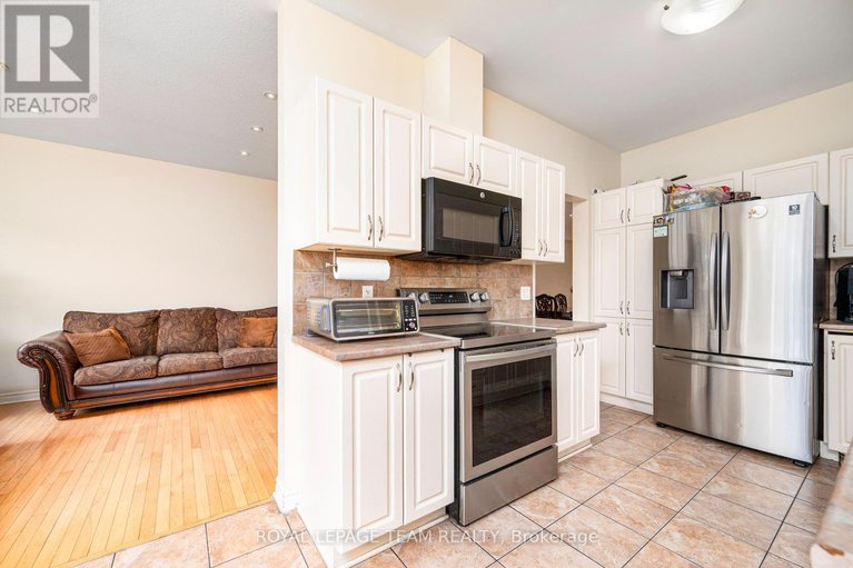 28367726/357-widgeon-way/blossom-parkkemp-parkfindlay-creek/ottawa/ontario/K1T0G1_12
