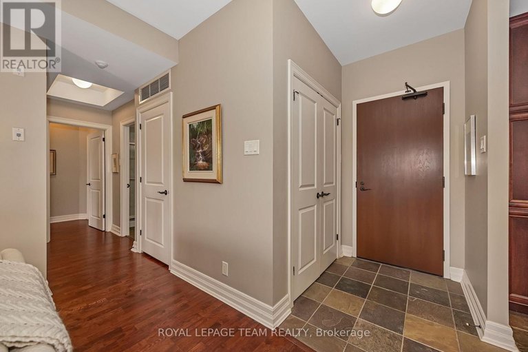 29452276/509-320-mcleod-street/ottawa-centre/ottawa/ontario/K2P1A3_6