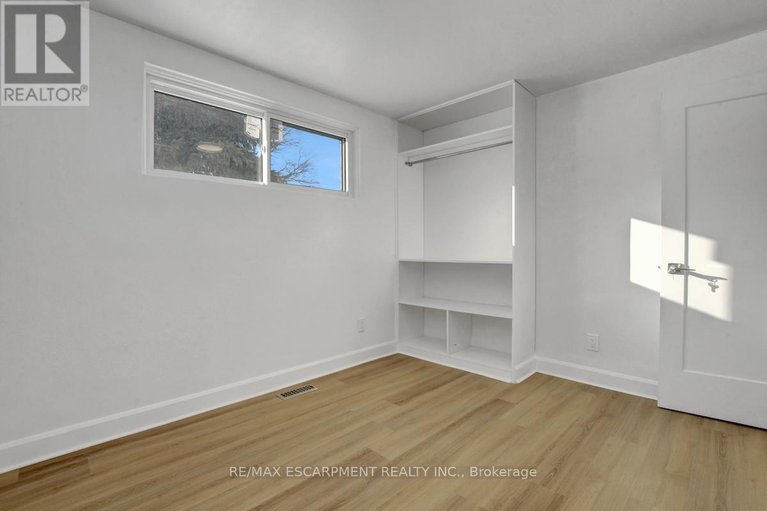 29414912/31-bellfield-street/bayshore/ottawa/ontario/K2B6K7_28